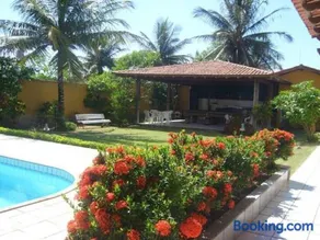 Casa na praia com piscina, churrasqueira e sinucão - Image 1