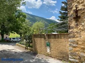 Maison de charme au bord de la verdure - Image 2