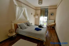Grand appartement de haut standing en centre-ville - Image 4