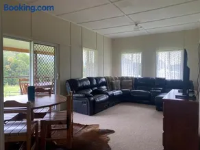 Clover Lodge - Image 1