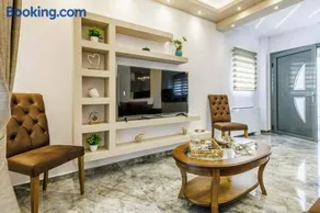 The Hidden Gem Skopelos - Elegant Island Retreat - Image 4