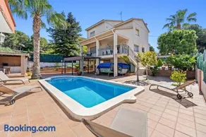 Casa Anglada - Image 1