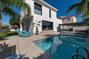 VILLA DE LUXE SUD DE LA FRANCE - PLAGE - PISCINE - JACUZZi - Image 4
