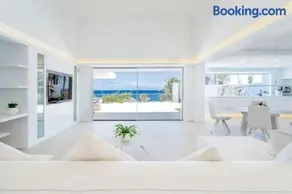 Ocean Bliss Beautiful Villa with Pool and Sea Views - Image 2