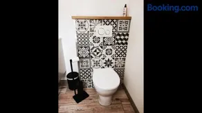 Gte du moulin brochat avec espace jacuzzi commun - Image 3