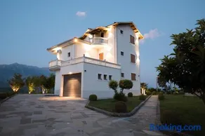 Panorama Hills Villa - Image 4