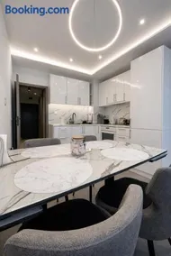 Sofia Luxury Apartment - Image 2