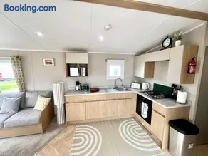 Dolphin Bay - Image 5