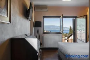 La Villa - Image 2