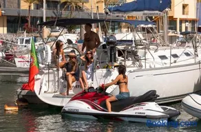 Charming Boat in Funchal with Sea View - Image 3