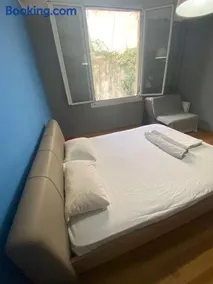 Kolonaki Big Room - Image 1