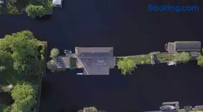 Private Island Houseboat with Boat near Amsterdam - Image 2