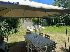JOLIE MAISON AVEC JARDIN PRIVE DANS LE CENTRE VILLE DE BRIARE - Image 2