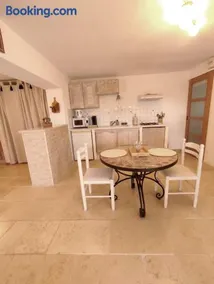 Studio Alpilles avec parking et spa privatif - Image 4