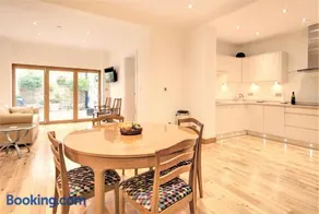 Luxury Apartments - 39 Rodney Road Apartment - Image 1