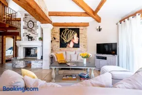 Villa Bacchus, Provence - Image 1