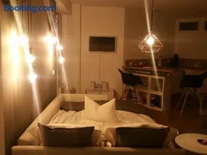 Apartment am Zoo - Image 1