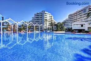 Apartamentos BENALBEACH - Image 2