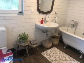 Home Sweet Vacation Home - Image 3