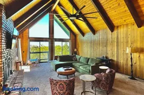 Jackalope Lodge - Image 1