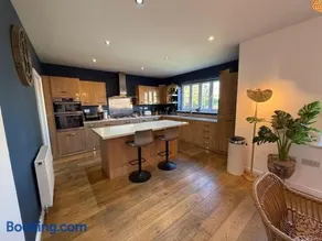 West Lodge - Buxton - Image 2
