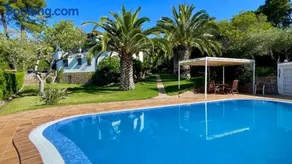 VOLENDAM 18 Planta baja con piscina privada - Image 5