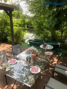 Jacuzzi avec vue sur la rivière l'Yerres - Image 3