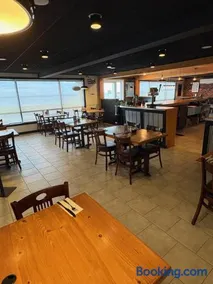 Le Délice Motel Restaurant - Image 2