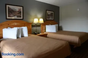 Clarksville Inn - Image 5