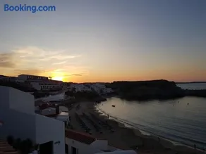 Belvedere, Family-friendly, Nice, First-line Apartment with Stunning Beach and Sea views,AC - Image 2