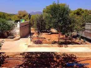 Chalet en el Monte con Piscina - Image 3