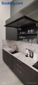 Basilica Modern Apartment - Image 3