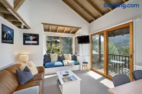 Banjo 7 Townhouse - Image 2