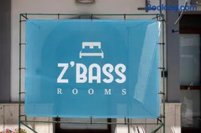 Z'Bass Rooms - Image 1