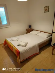 Apartment Zaglav 1 - first sea row - Image 3