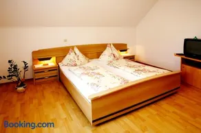 Henndorfer Hof - Image 4