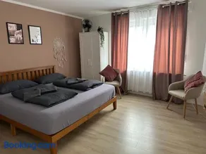 Romantic Bohemian Apartment Adenau, Center, Nahe Nürburgring - Image 2