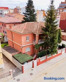 Casa Palomera - Casa completa con jardín, gimnasio y garaje privados - Image 1