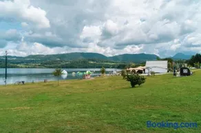 Lipa Lake Residence - Image 4