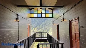 บ้านเคียงธาร โฮมสเตย์ แม่แมะ Cascade Lodge Homestay - Image 2