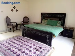 Paridot IN Hotel And Resort - Image 1