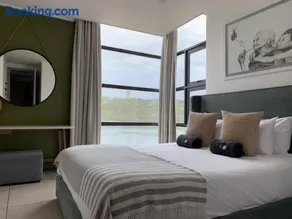 408 Point Bay - Image 2
