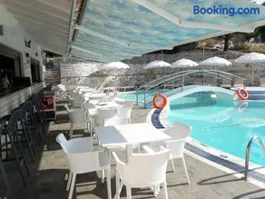 Kalimera Apartments - Image 1
