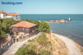 The Greek House - Image 4