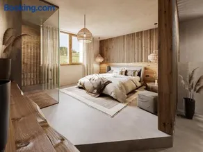 4Monkeys Apartments - Image 1