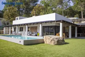 LAMAGADA - Casa en Montseny con Piscina Salada - Image 1