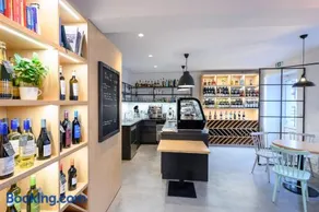 Světoběžník Bed & Wine - Image 1