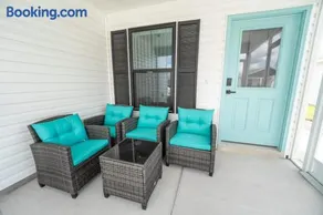 5 minutes from EastPort Brand New home - Image 1