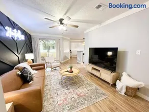 The Cozy Bohemian in Mid-City! - Image 3