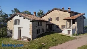 AGRITURISMO BUON VENTO, Appartamento L'ALBERO SBANDIERATORE una cozy home in Gubbio Italy - Image 3